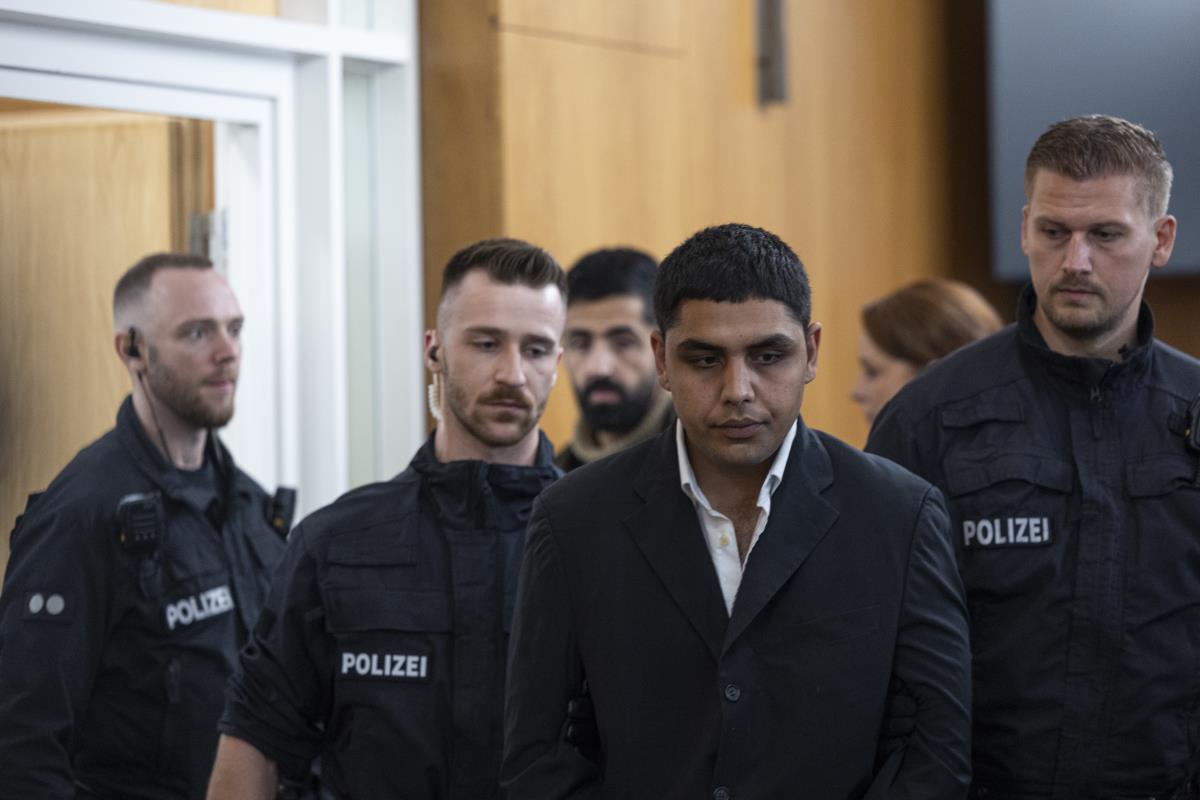 X02 EPA Hannes P Albert.jpg