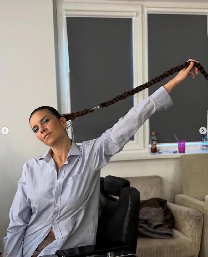 Anica Lazić za snimanje serije Krunska 11 nadogradila kosu