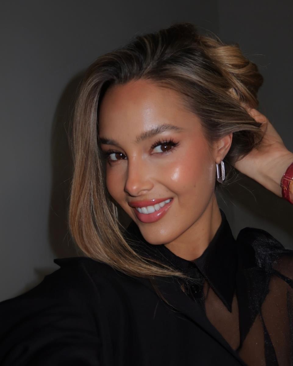 Viktorija Varga se smeje