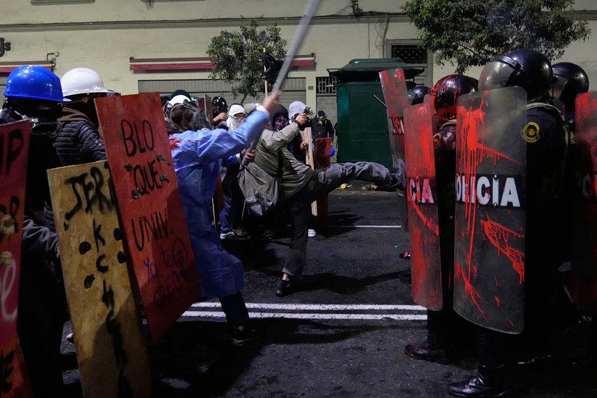 X01 AP Martin Mejia.jpg