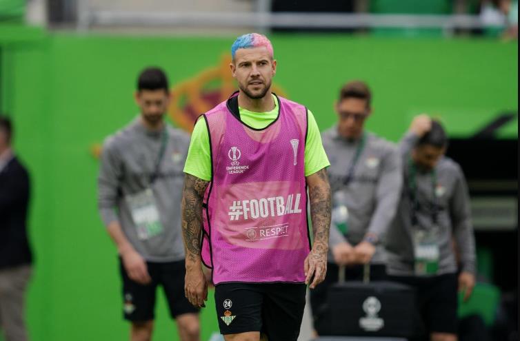 Aitor Ruibal sa neobičnom frizurom