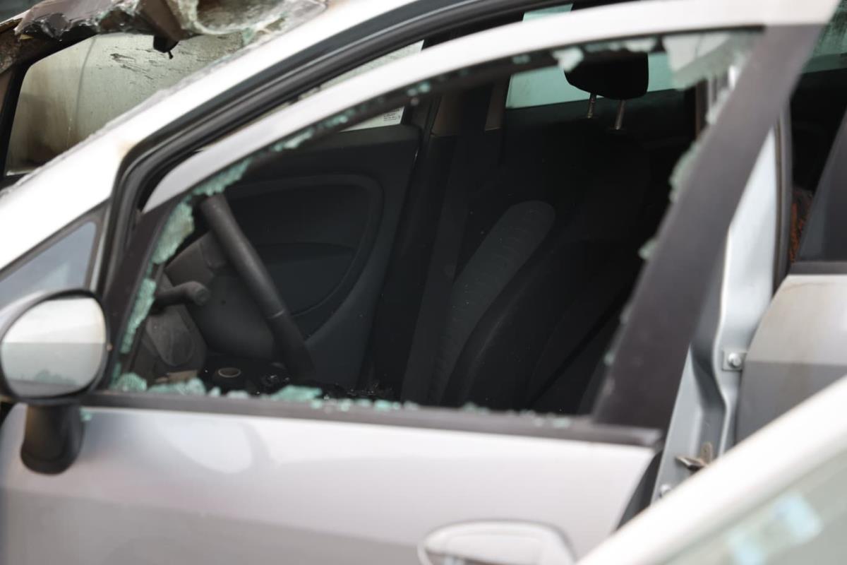 bomba zapaljen automobil karaburma (6).jpg