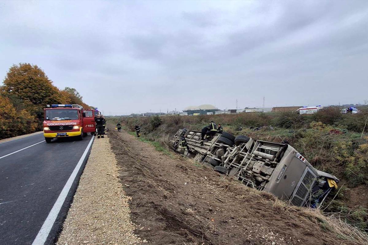 saobraćajna nesreća Sremska Mitrovica autobus (6).jpg