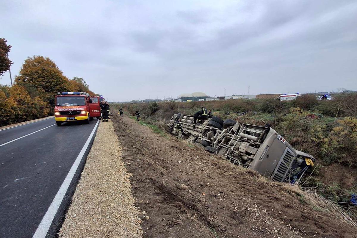 saobraćajna nesreća Sremska Mitrovica autobus (1).jpg