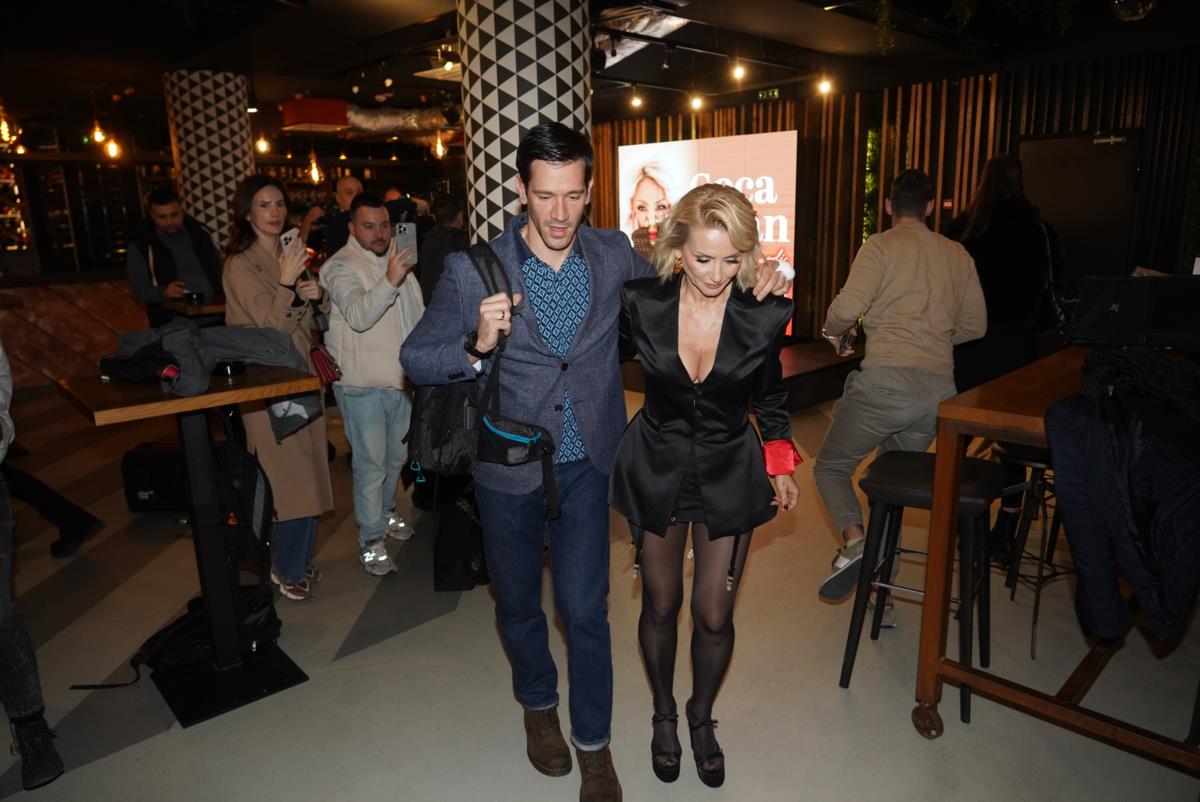 Goca Tržan, Raša Novaković