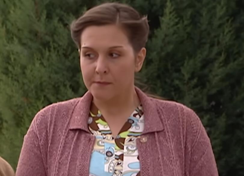 Tijana Vučetić kao Petrojka u seriji Selo gori (2).jpg