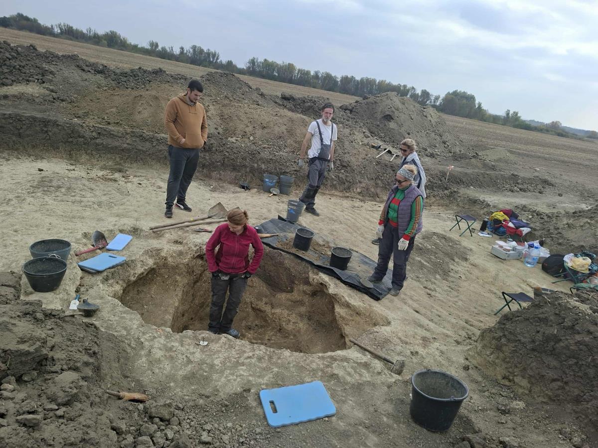 arheologija Srbija arheološka iskopavanja lokalitet Magareci mlin Apatin (6).jpg