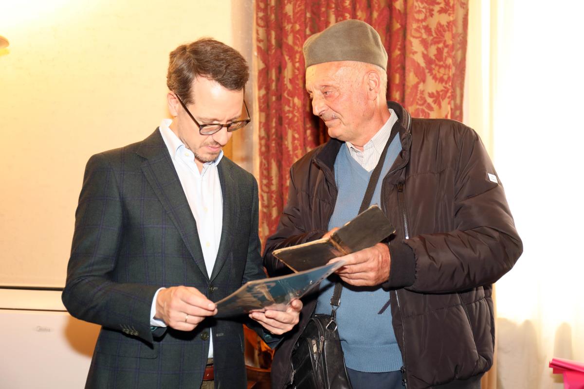 Beli dvor, Gvozdeni puk i Igrište (54).jpg