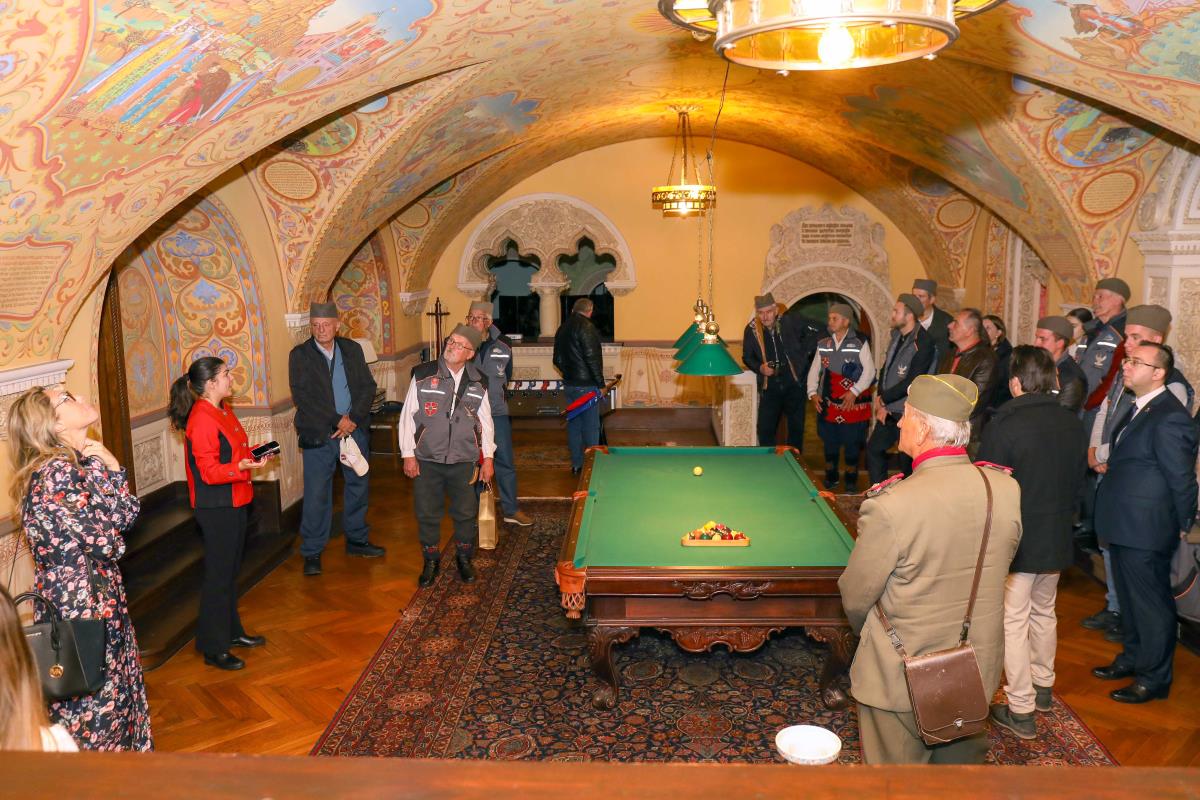 Beli dvor, Gvozdeni puk i Igrište (14).jpg