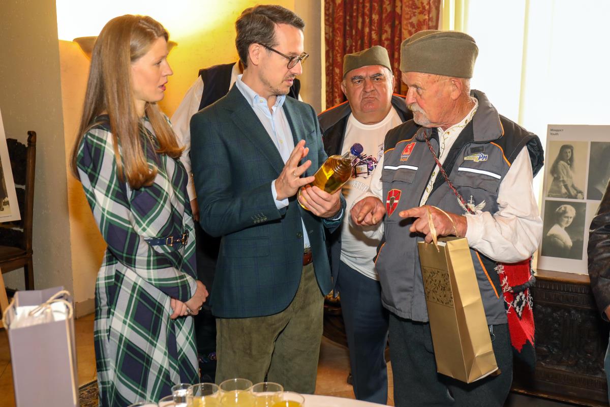 Beli dvor, Gvozdeni puk i Igrište (23).jpg