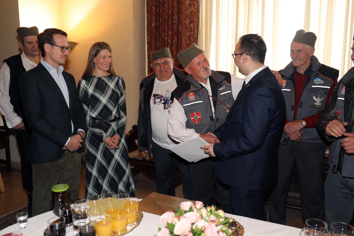 Beli dvor, Gvozdeni puk i Igrište (30).jpg