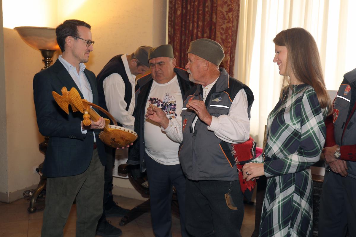 Beli dvor, Gvozdeni puk i Igrište (39).jpg