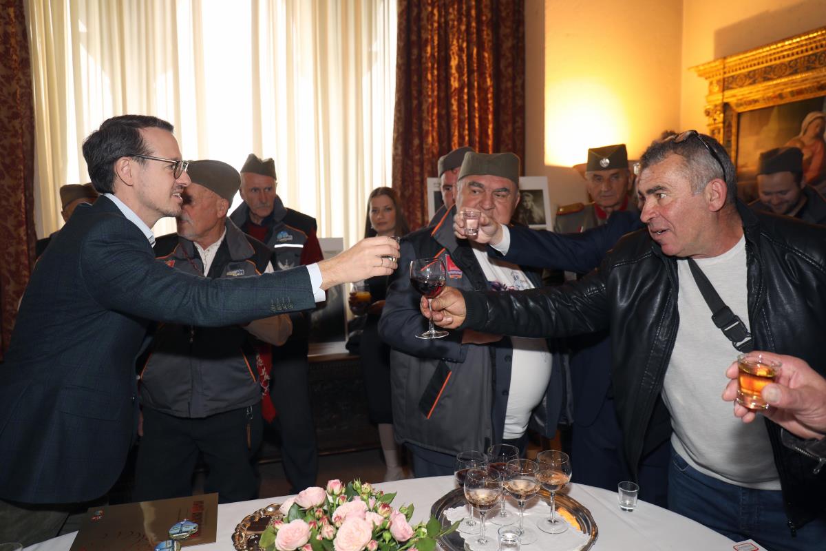 Beli dvor, Gvozdeni puk i Igrište (45).jpg