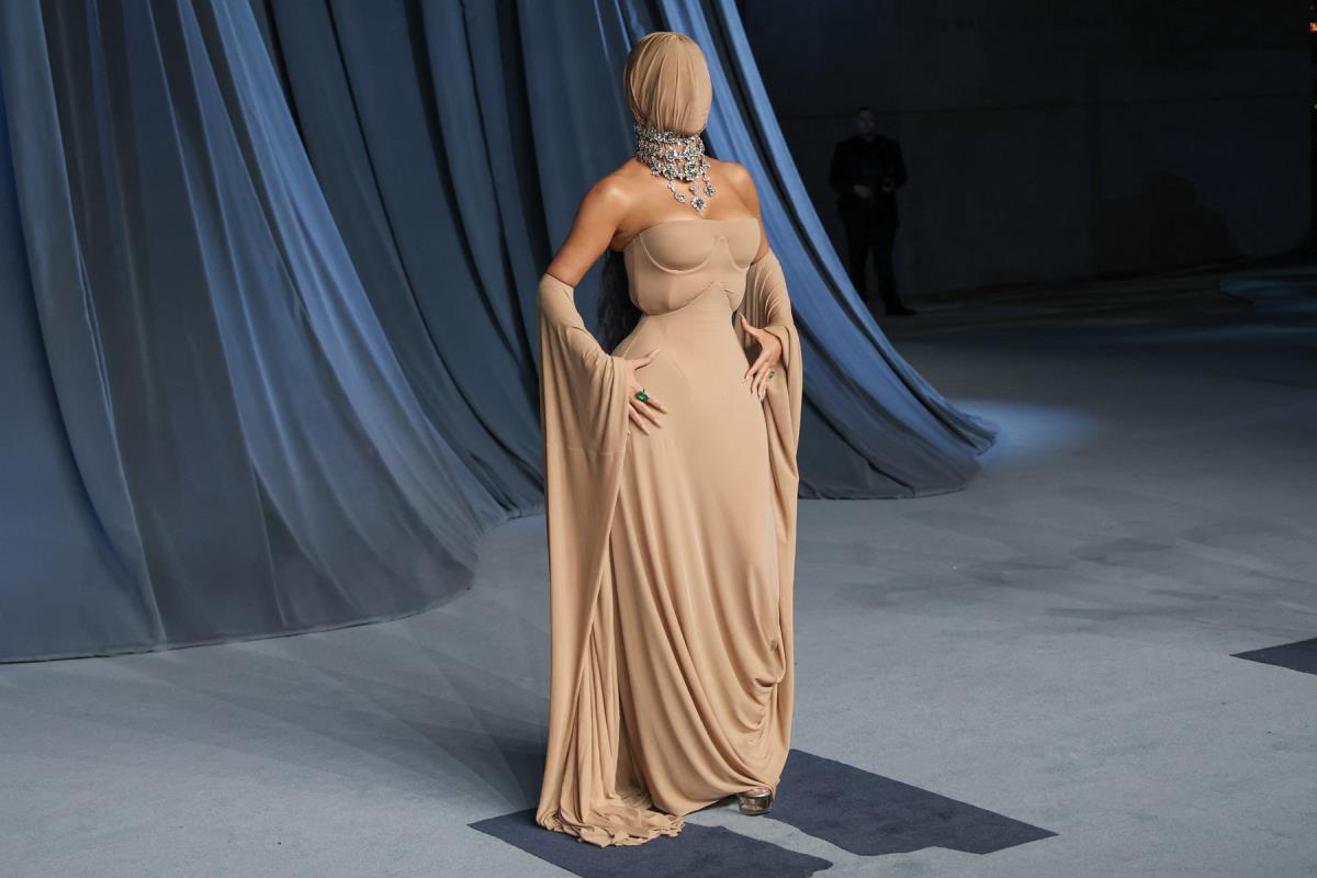 Kim Kardašijan na Akademskoj muzejskoj gali u Los Anđelesu