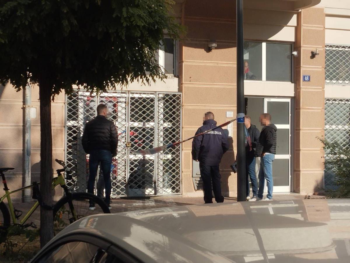 Novi Sad pronađeno je telo bebe u lokvi krvi mrtva beba (2).jpg