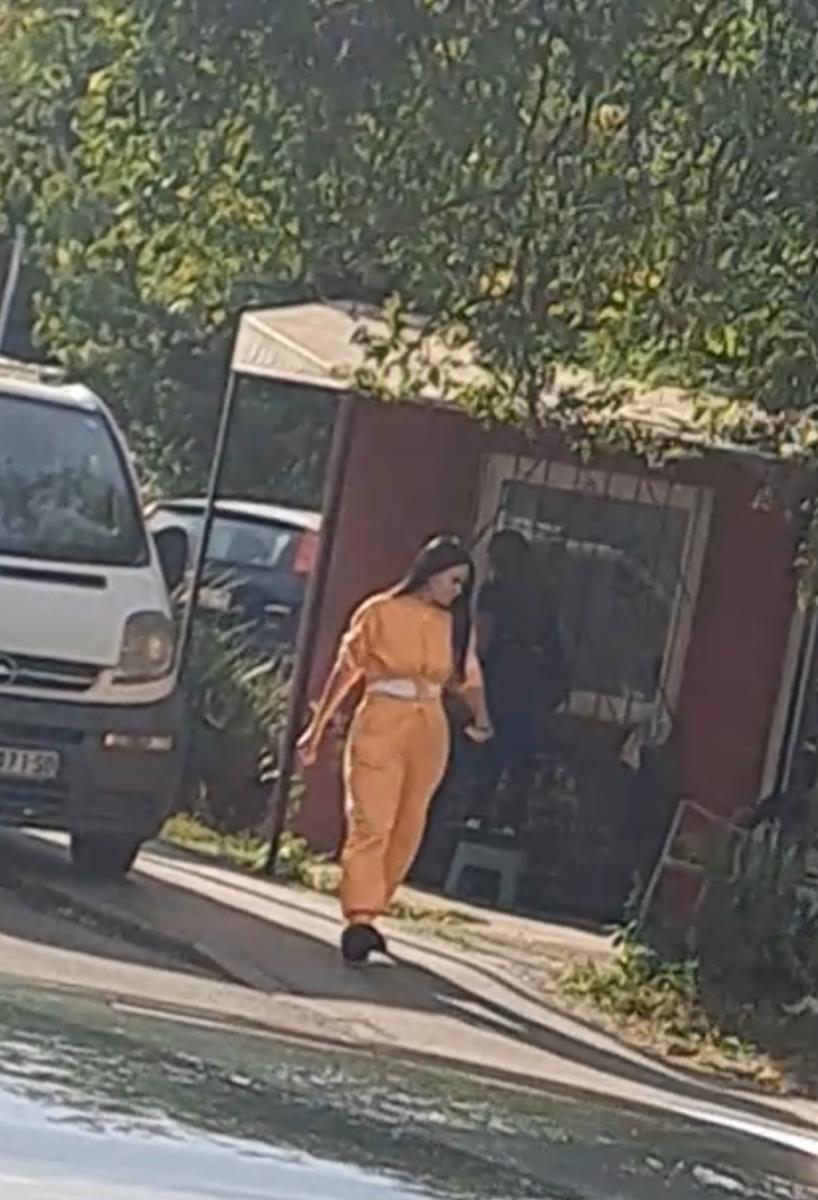 Paparaco Indi Aradinović u opuštenom izdanju