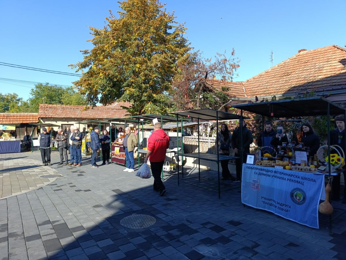 Pčelari Ćićevca 4.jpg