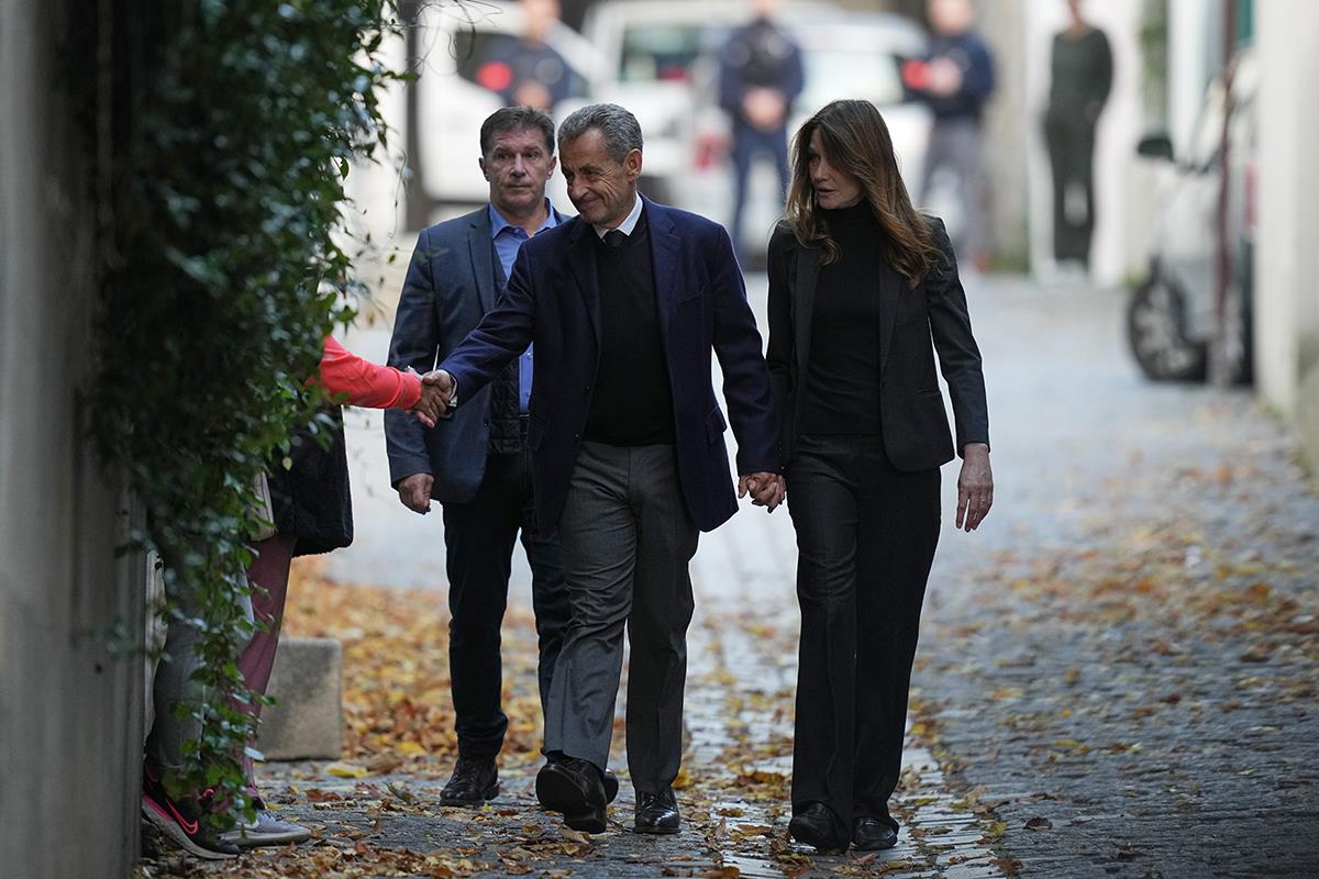 Nikola Sarkozi Karla Bruni (3).jpg