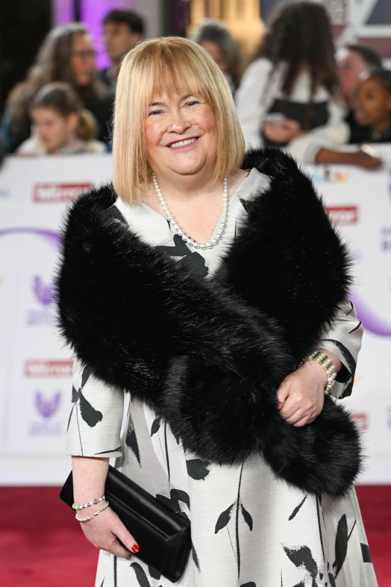 Suzan Bojl na dodeli nagrada Pride of Britain u Londonu, u elegantnoj haljini i s novom frizurom