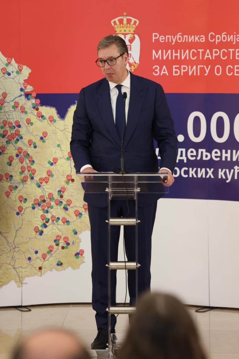 Aleksandar Vučić dodela ugovora