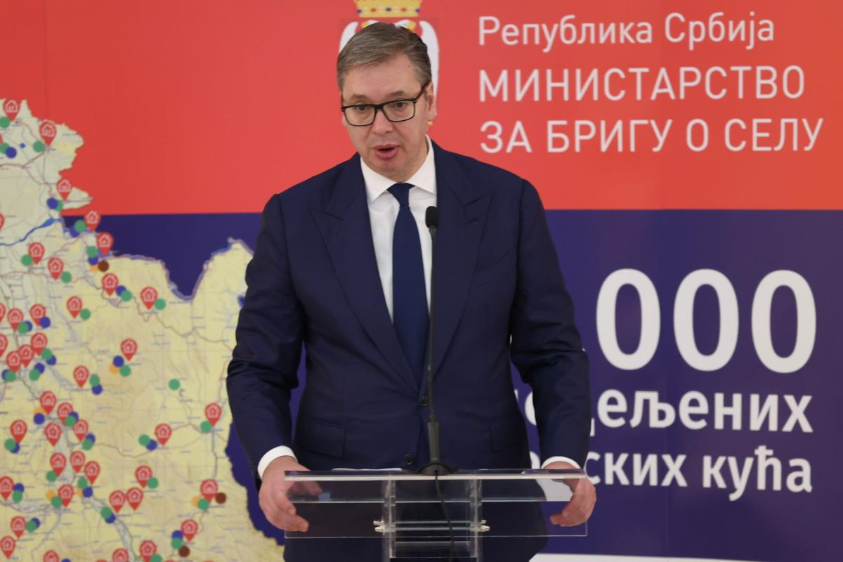 Aleksandar Vučić dodela ugovora