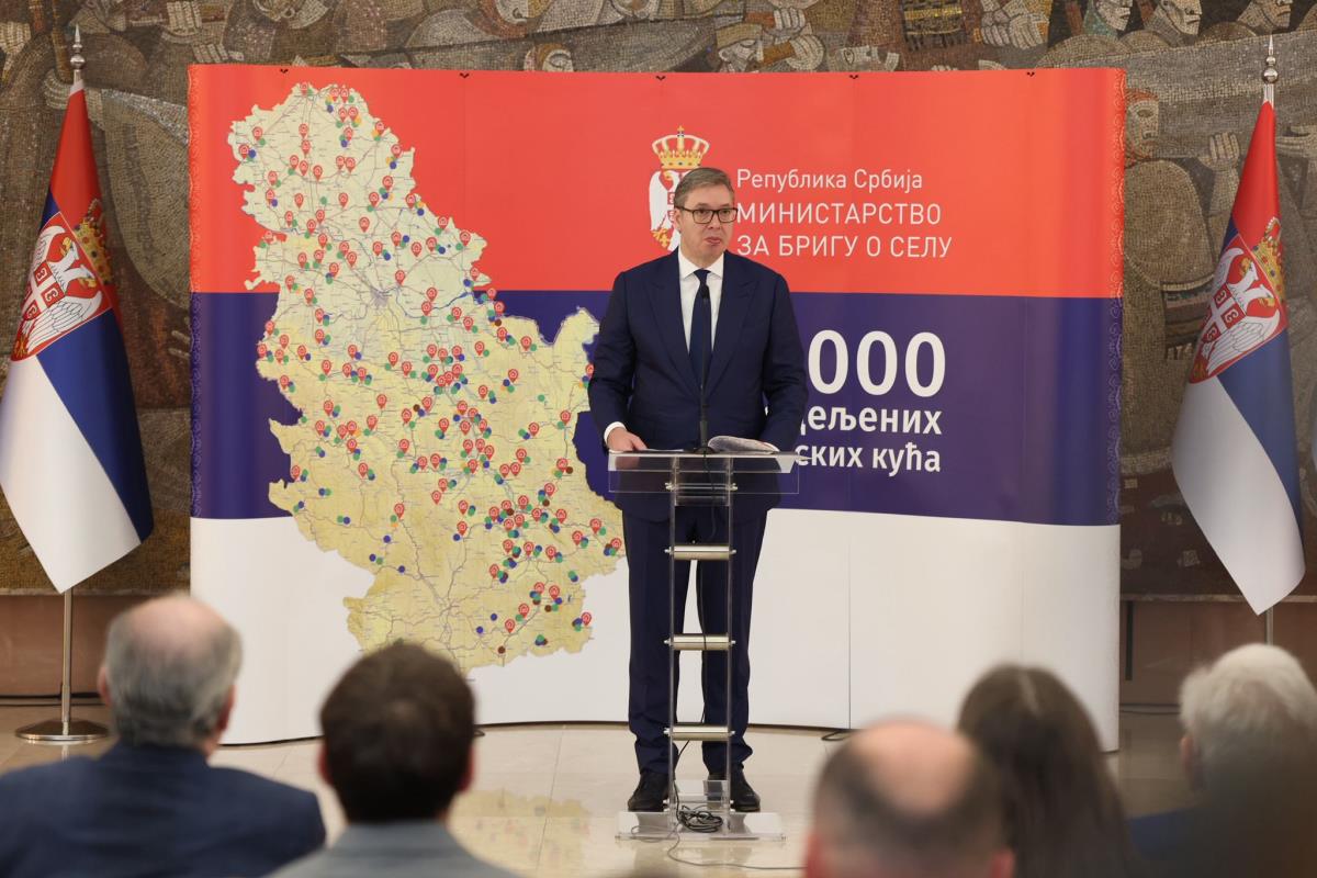 Aleksandar Vučić dodela ugovora