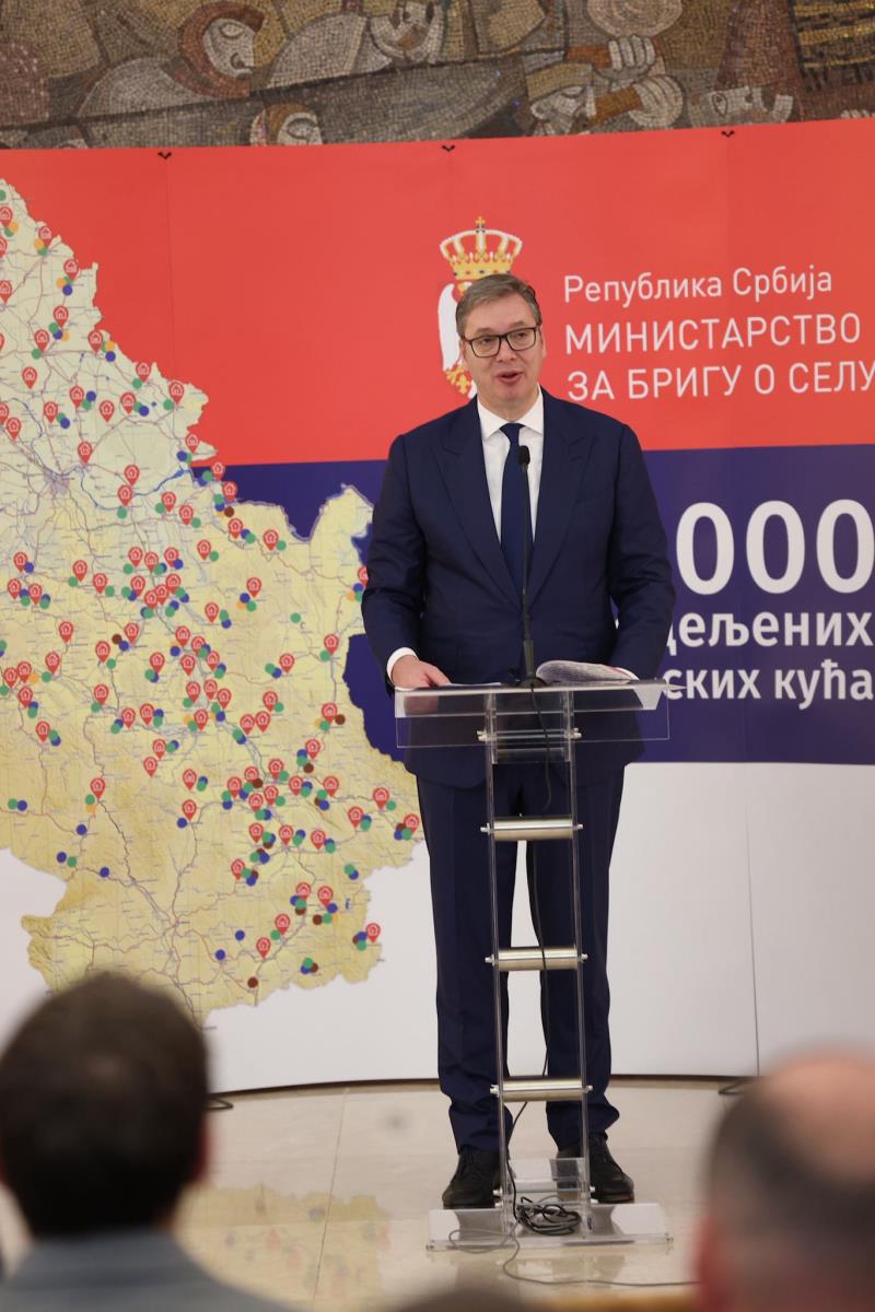 Aleksandar Vučić dodela ugovora