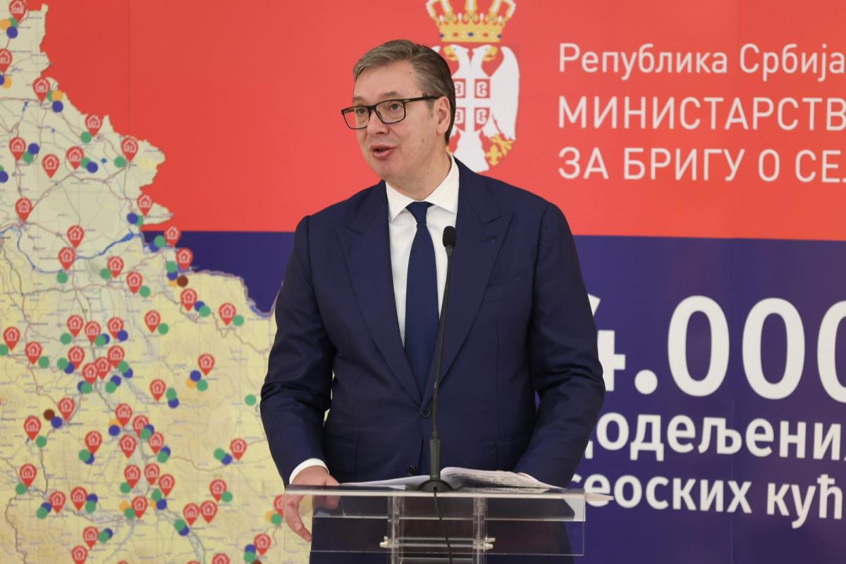 Aleksandar Vučić dodela ugovora