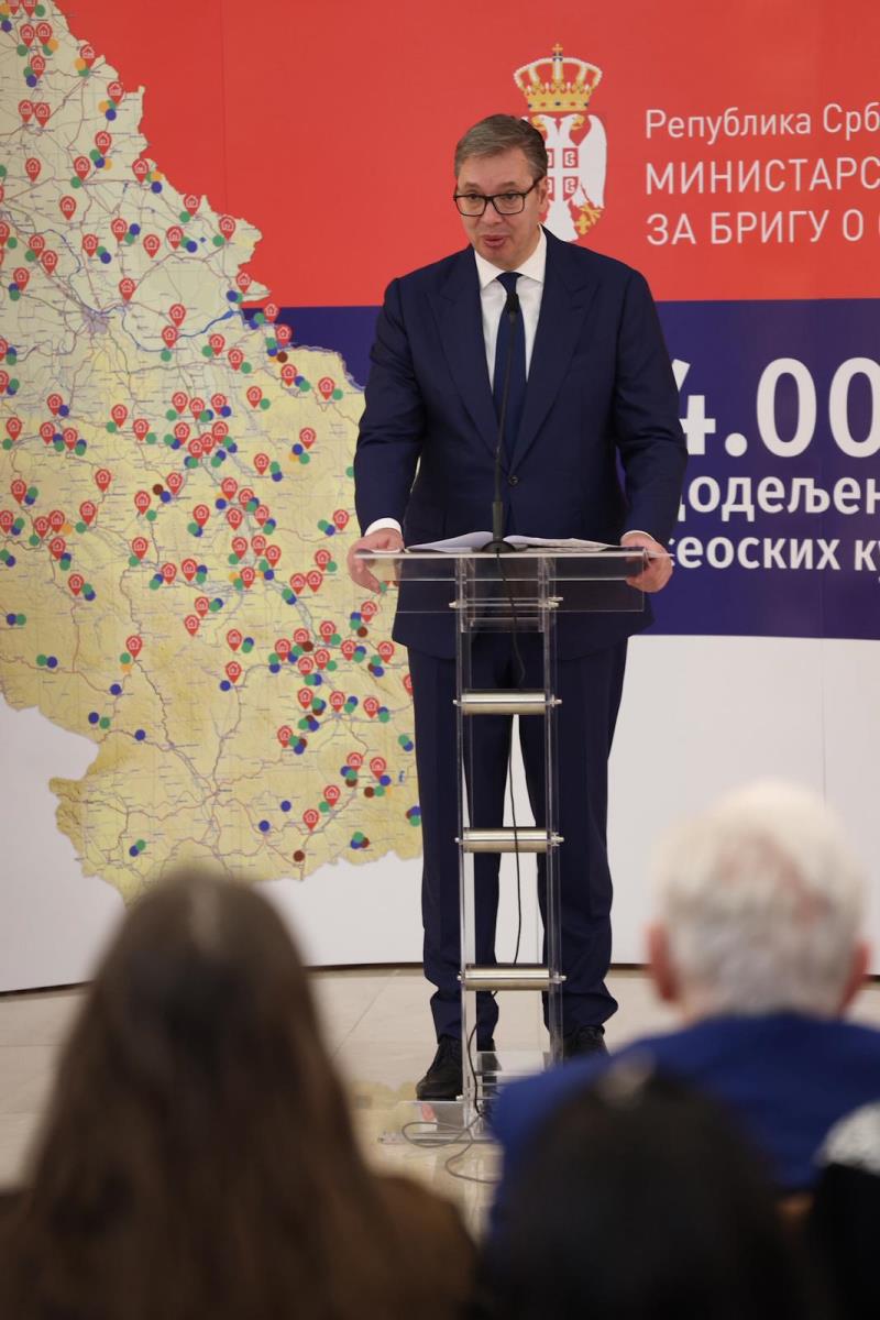 Aleksandar Vučić dodela ugovora