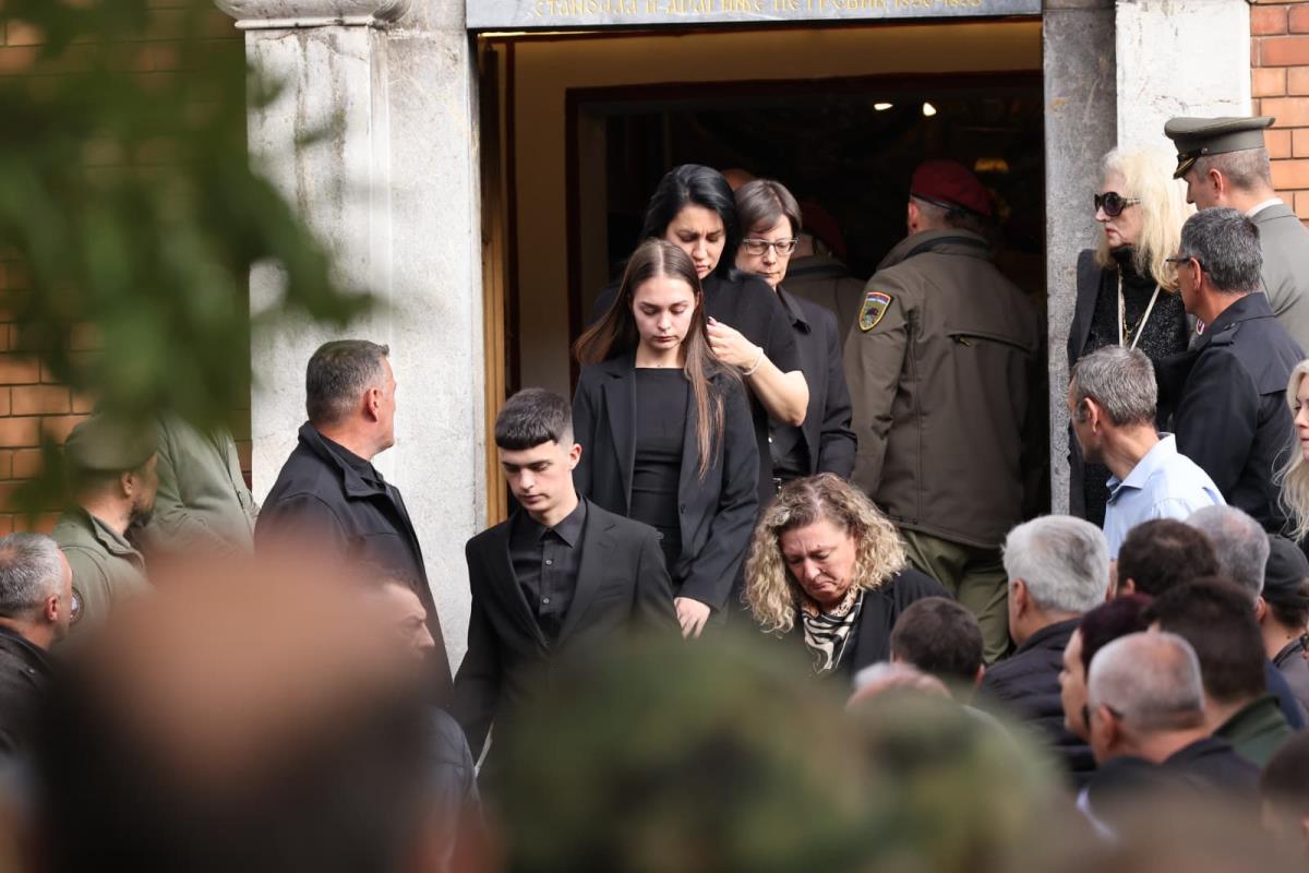 WhatsApp Image 2025-10-22 at 14.54.40.jpeg