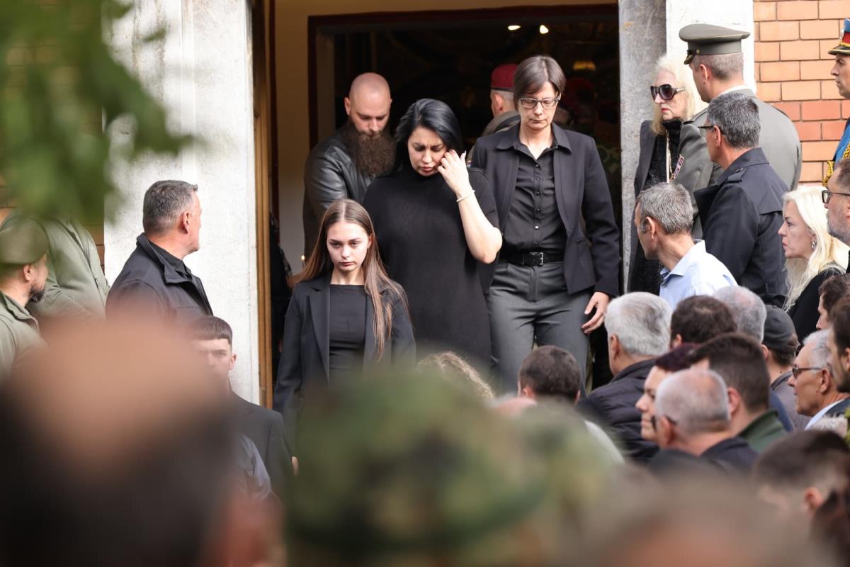 WhatsApp Image 2025-10-22 at 14.54.36.jpeg