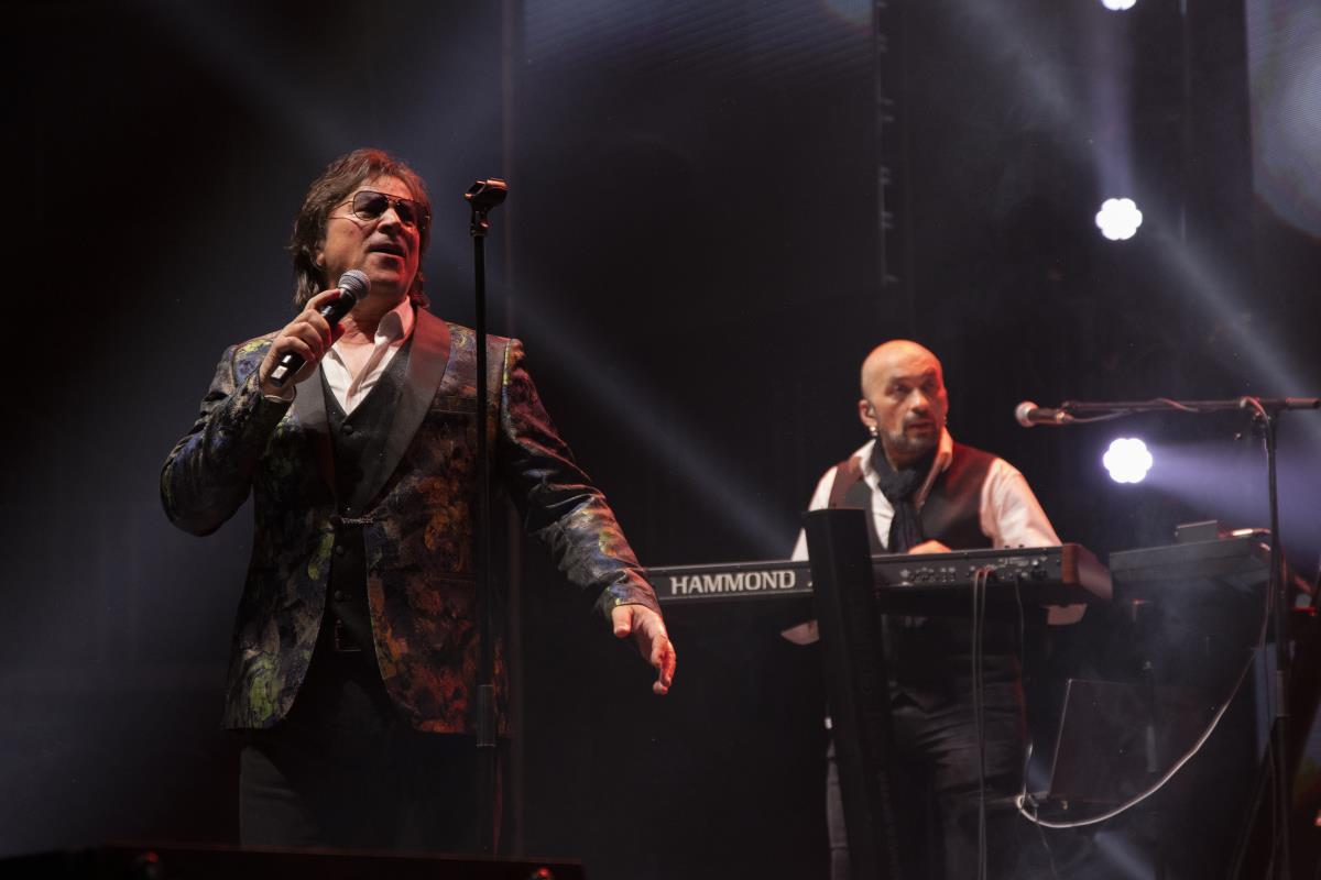 Bjelo dugme i Goran bregović (11).jpg