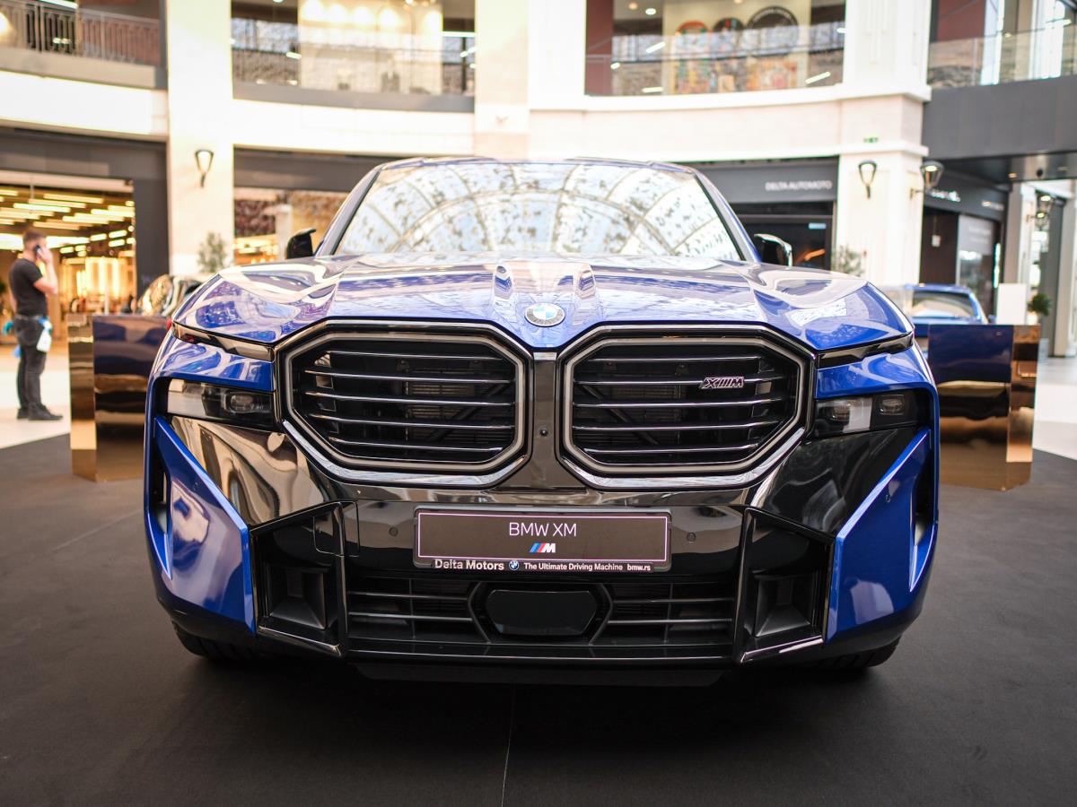 Galerija automobila Srbije (2).jpg