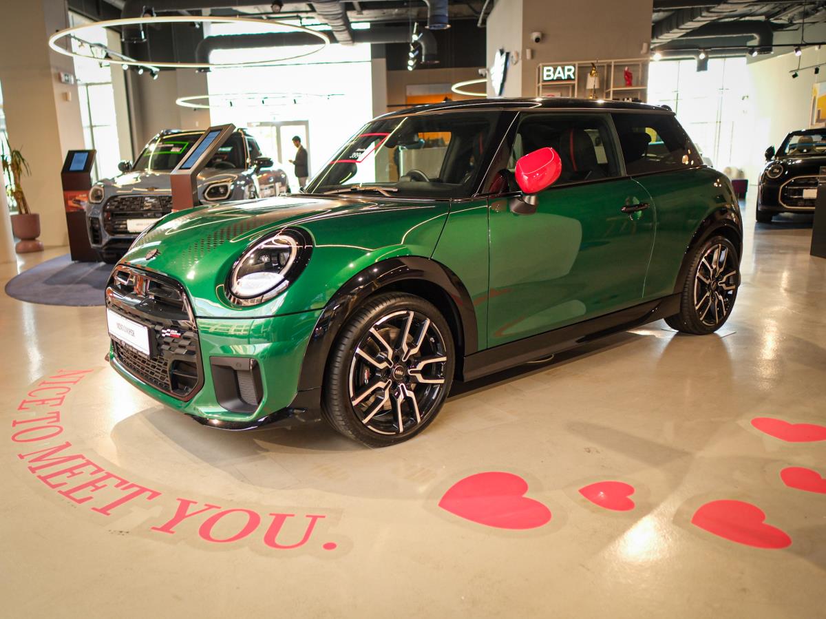 Galerija automobila Srbije (10).jpg