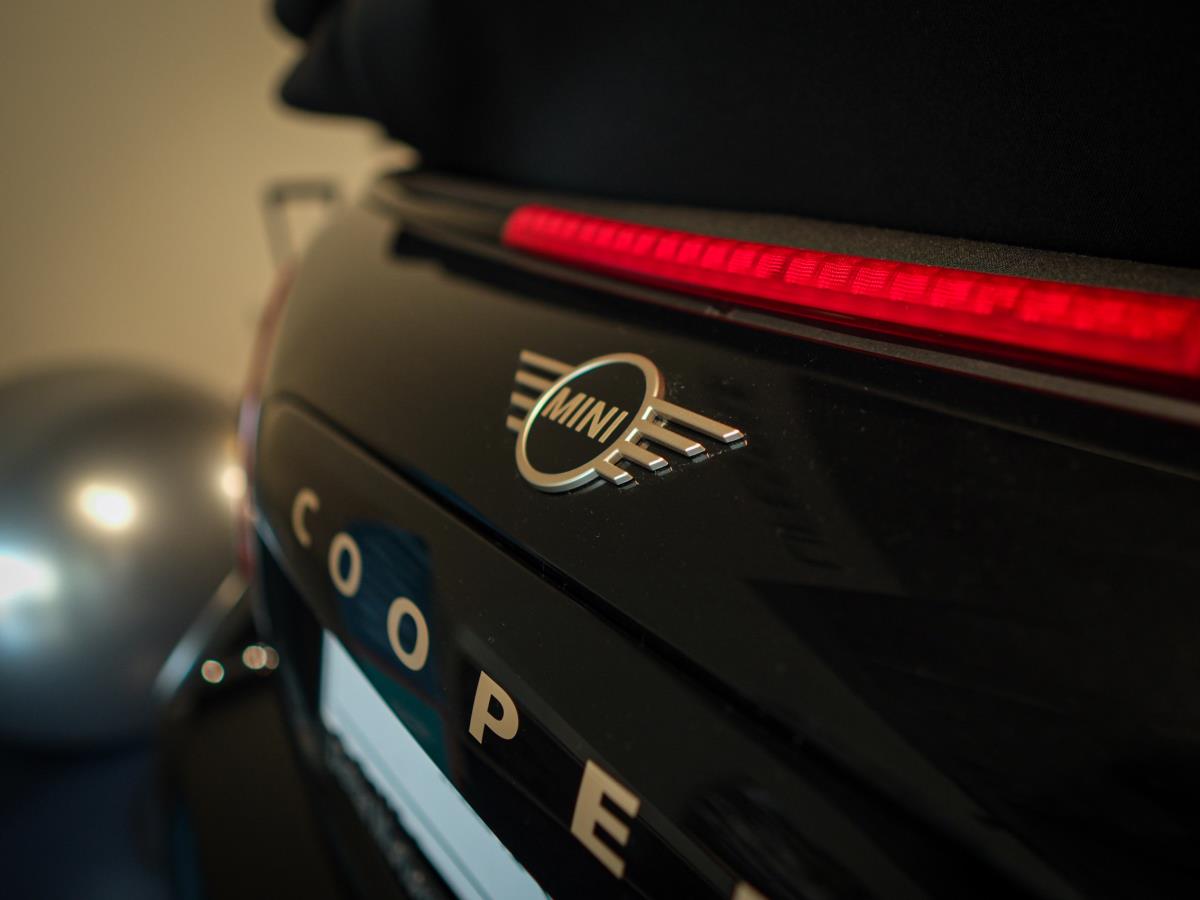 Galerija automobila Srbije (12).jpg