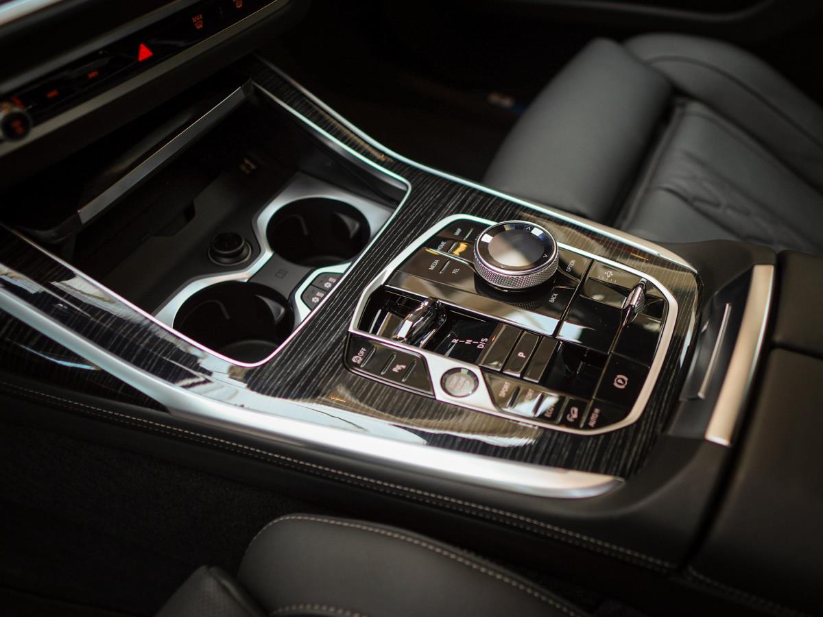 Galerija automobila Srbije (18).jpg