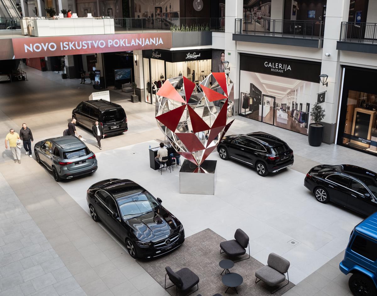 Galerija automobila Srbije (20).jpg