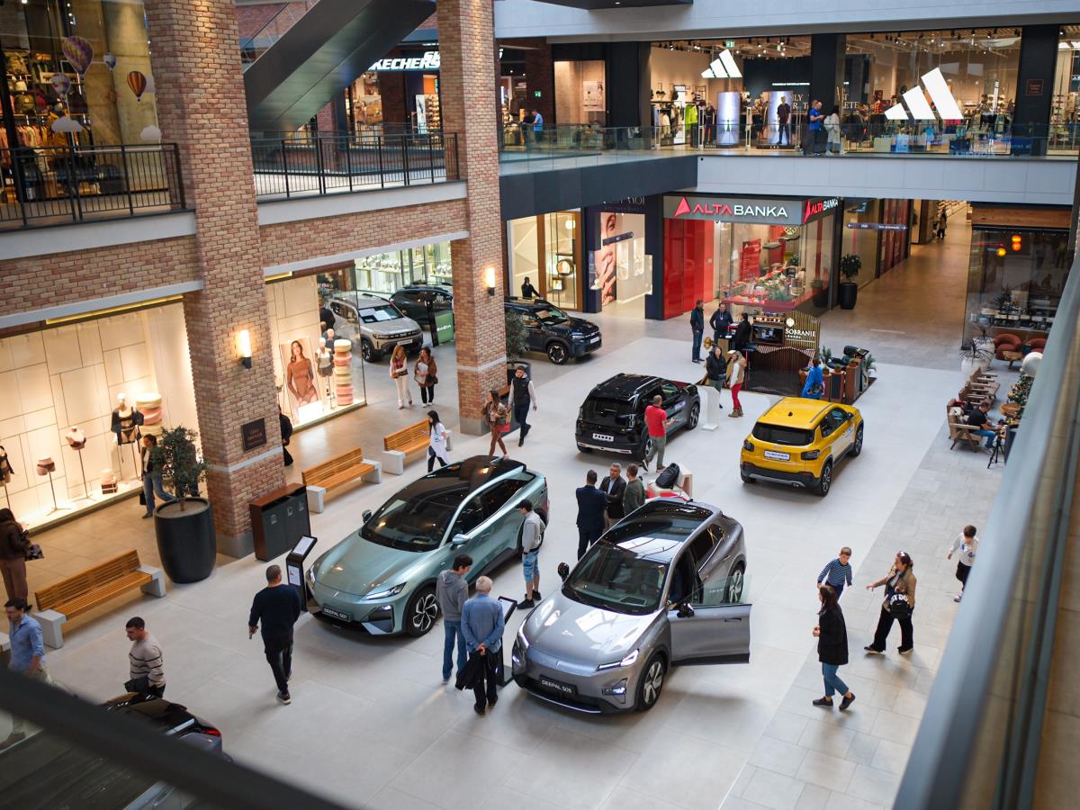 Galerija automobila Srbije (25).jpg