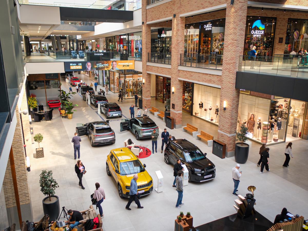 Galerija automobila Srbije (27).jpg