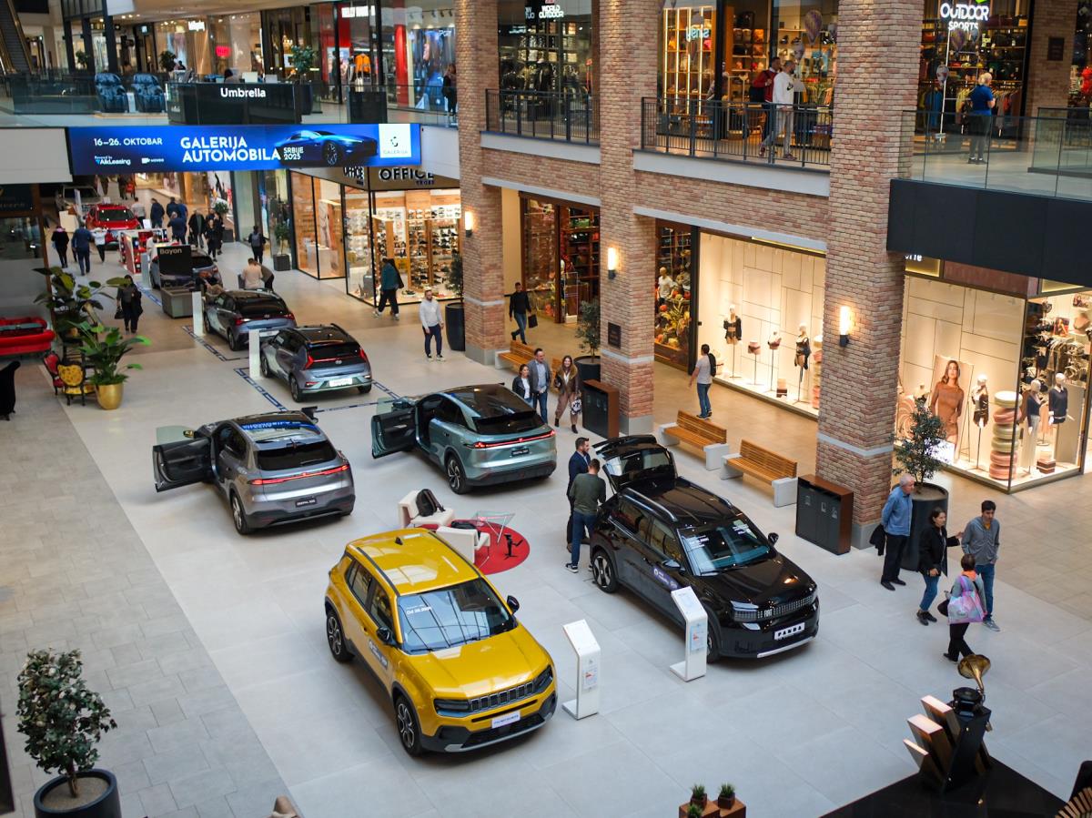 Galerija automobila Srbije (28).jpg