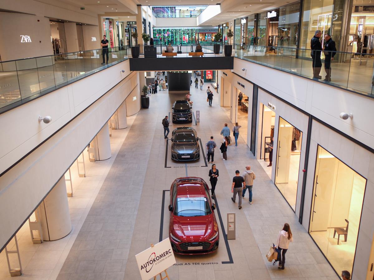 Galerija automobila Srbije (32).jpg