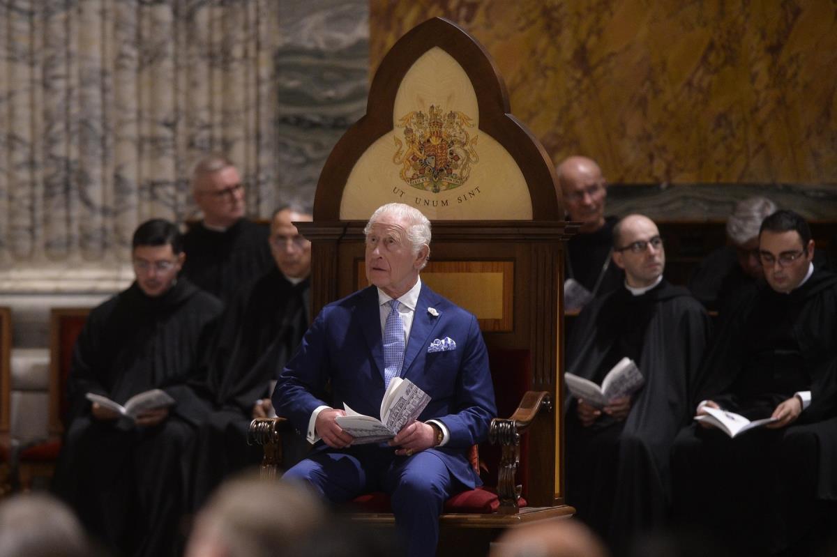 Kraljica Kamila i kralj Čarls u Vatikanu