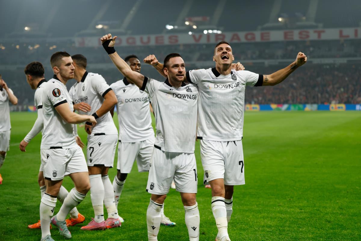 Andrija Živković na utakmici protiv Lila