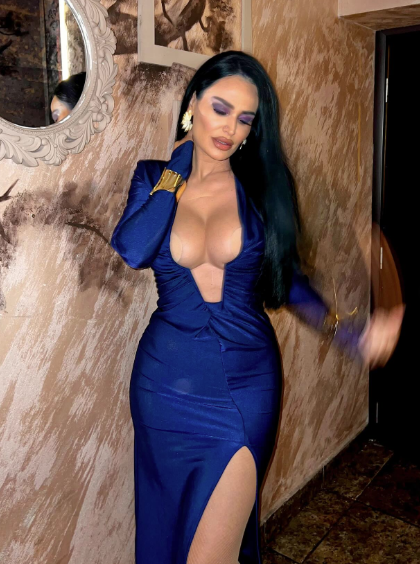 Pevačica raskinula sa kompozitorom, pa rešila da ga razotkrije