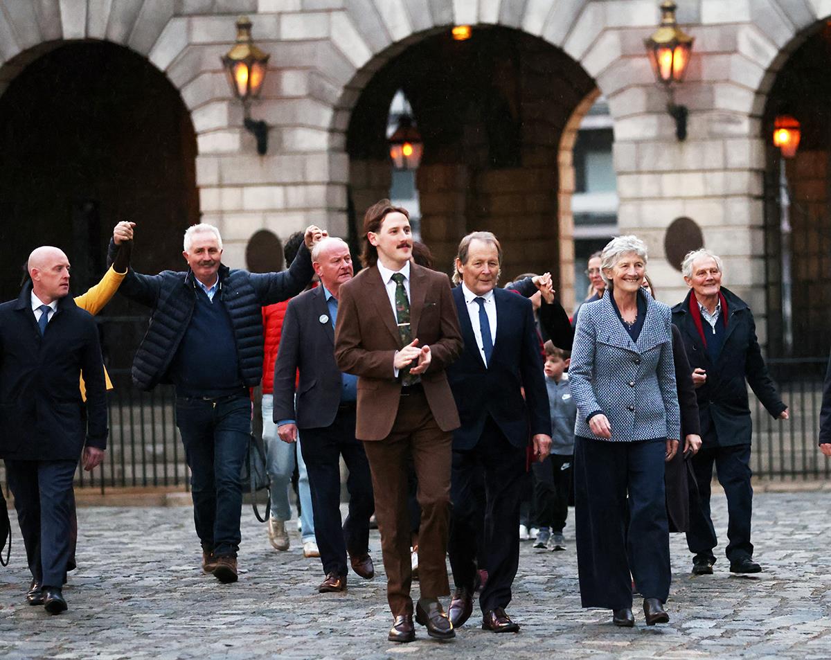 xxx01 AP Peter Morrison.jpg