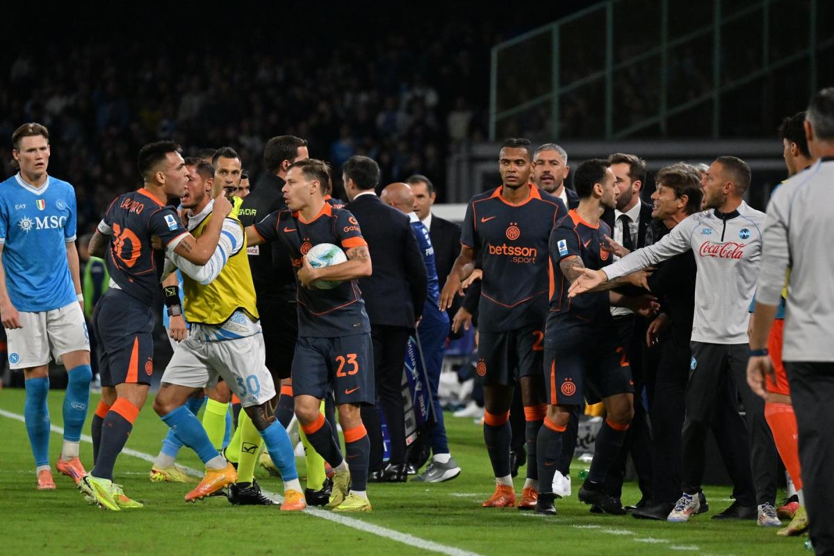Antonio Konte i Lautaro Martinez sukob na meču Napoli Inter
