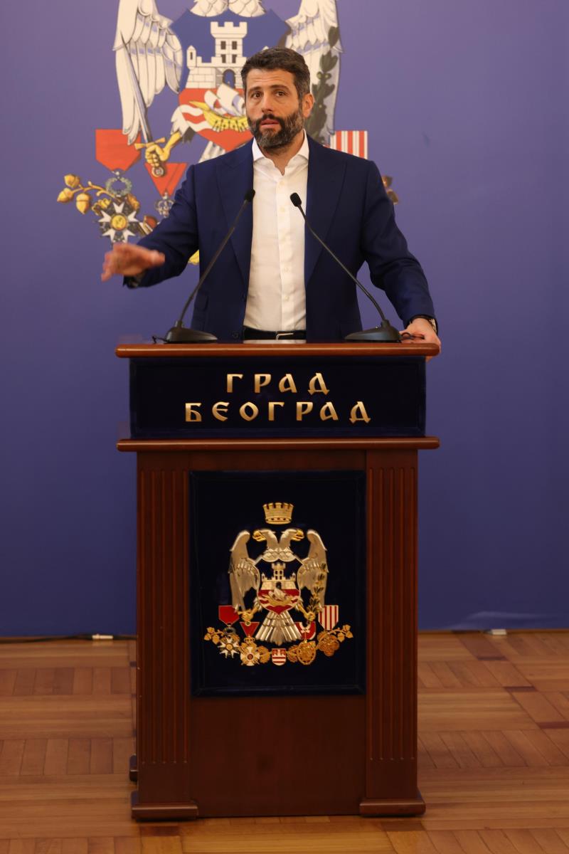 Aleksandar Šapić (7).jpg