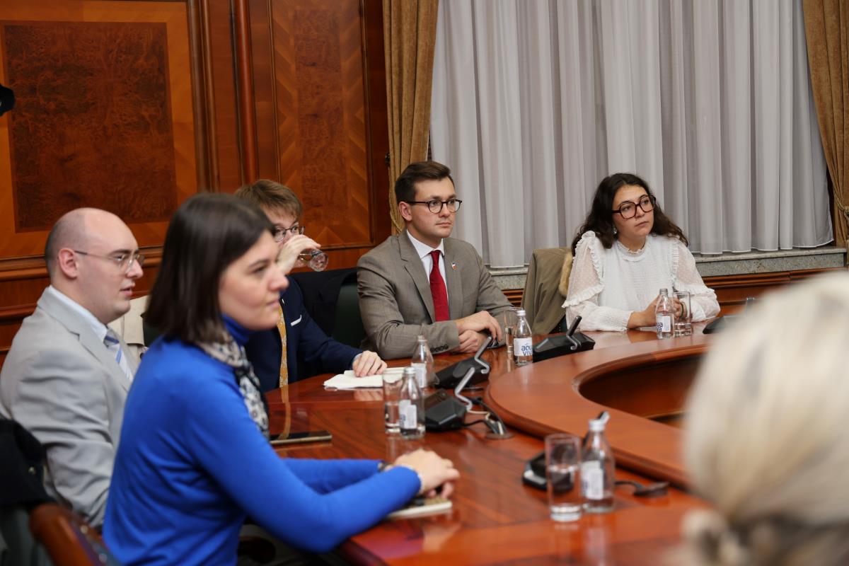 Mladi lideri iz Francuske  (1).jpg