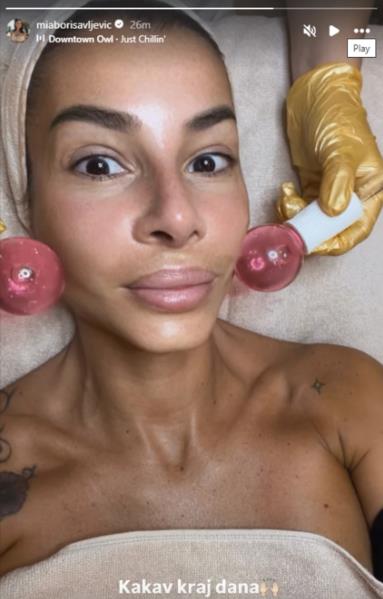 Mia Borisavljević se podmlađuju