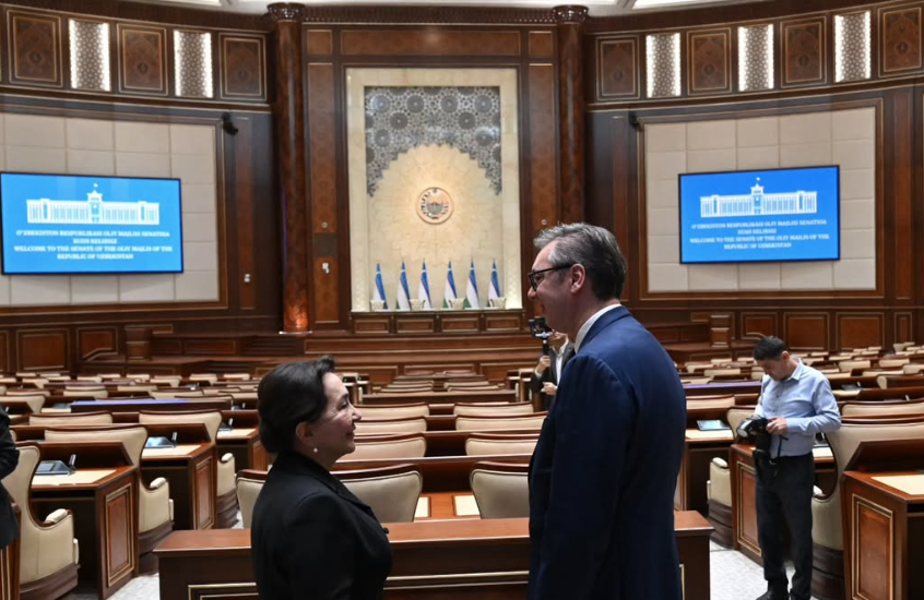 Aleksandar Vučić (2).png